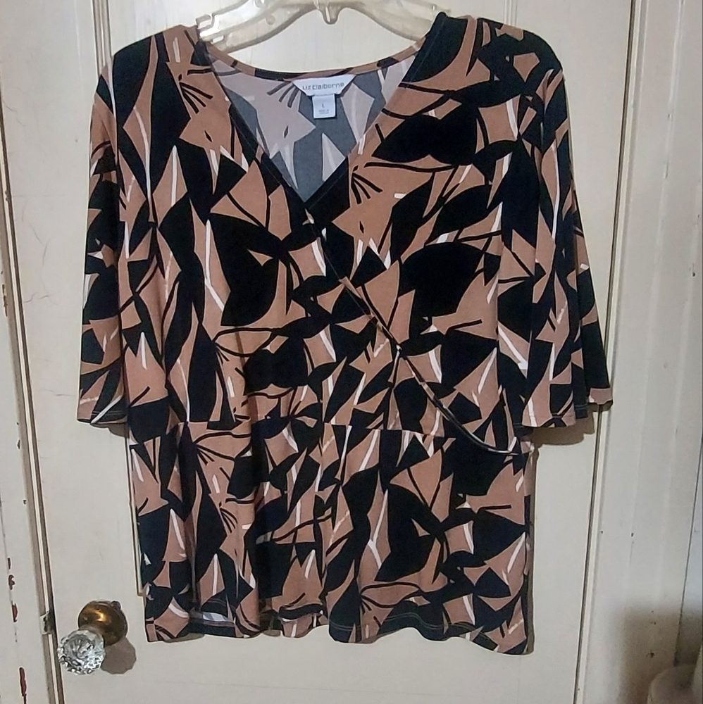 Liz Claiborne Women’s Black/Caramel Leaf Short Sleeve Top, size Large